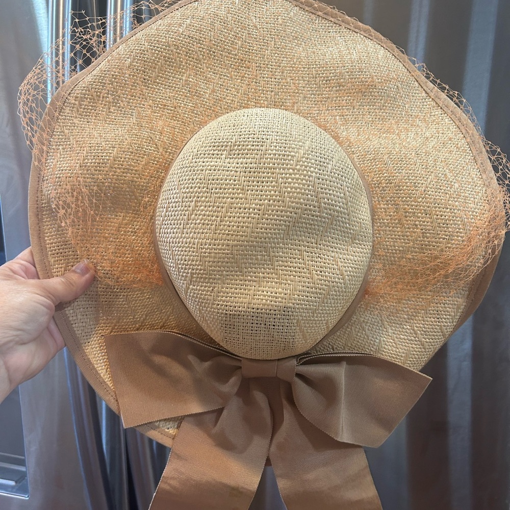 Vintage Elegant Tan Sun Hat with Bow
